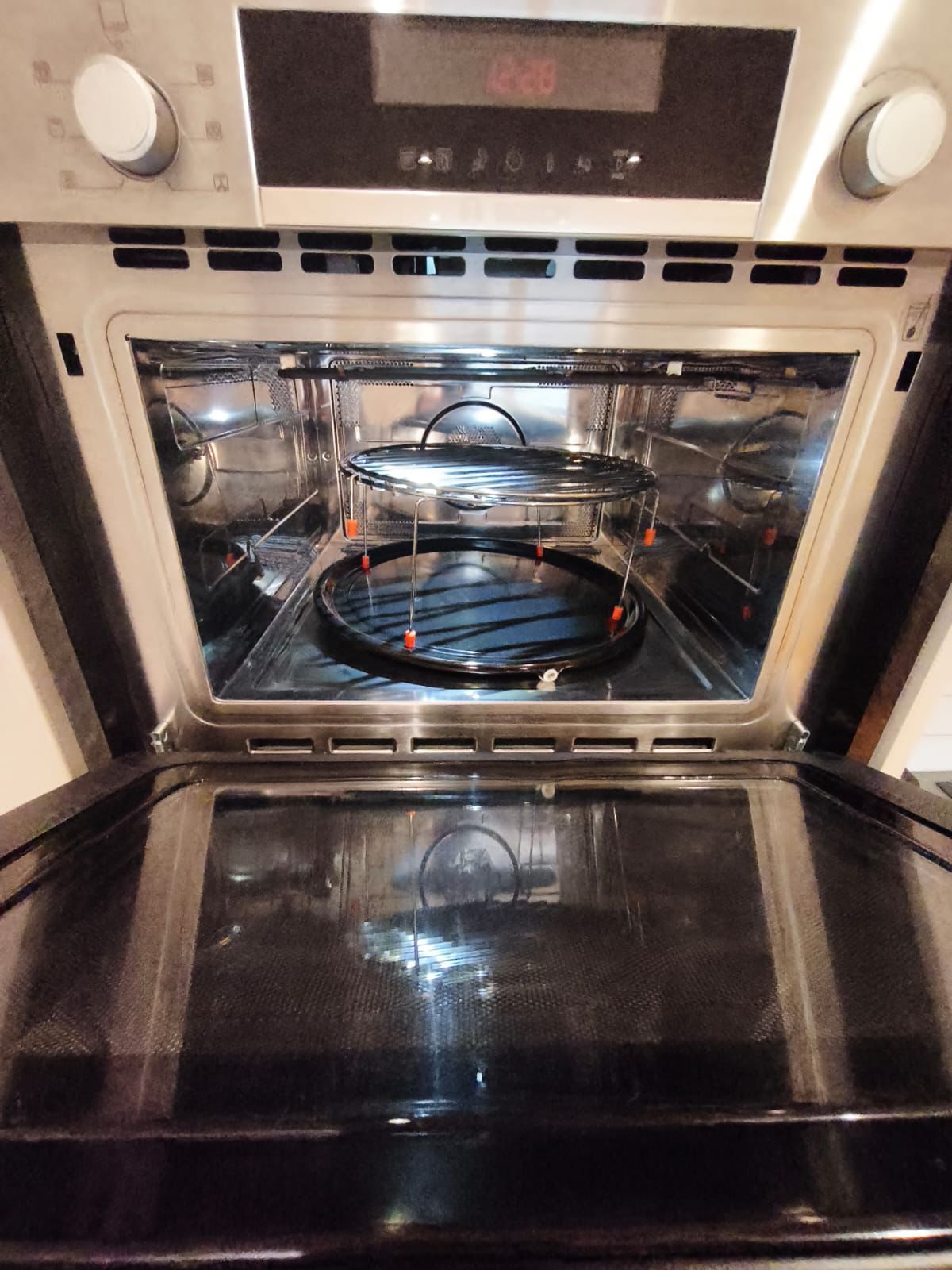 Modern 2-Bed Flat in Central London - Image 11